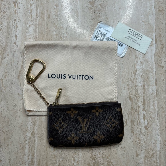 Louis Vuitton Key Pouch - Picture 3 of 5